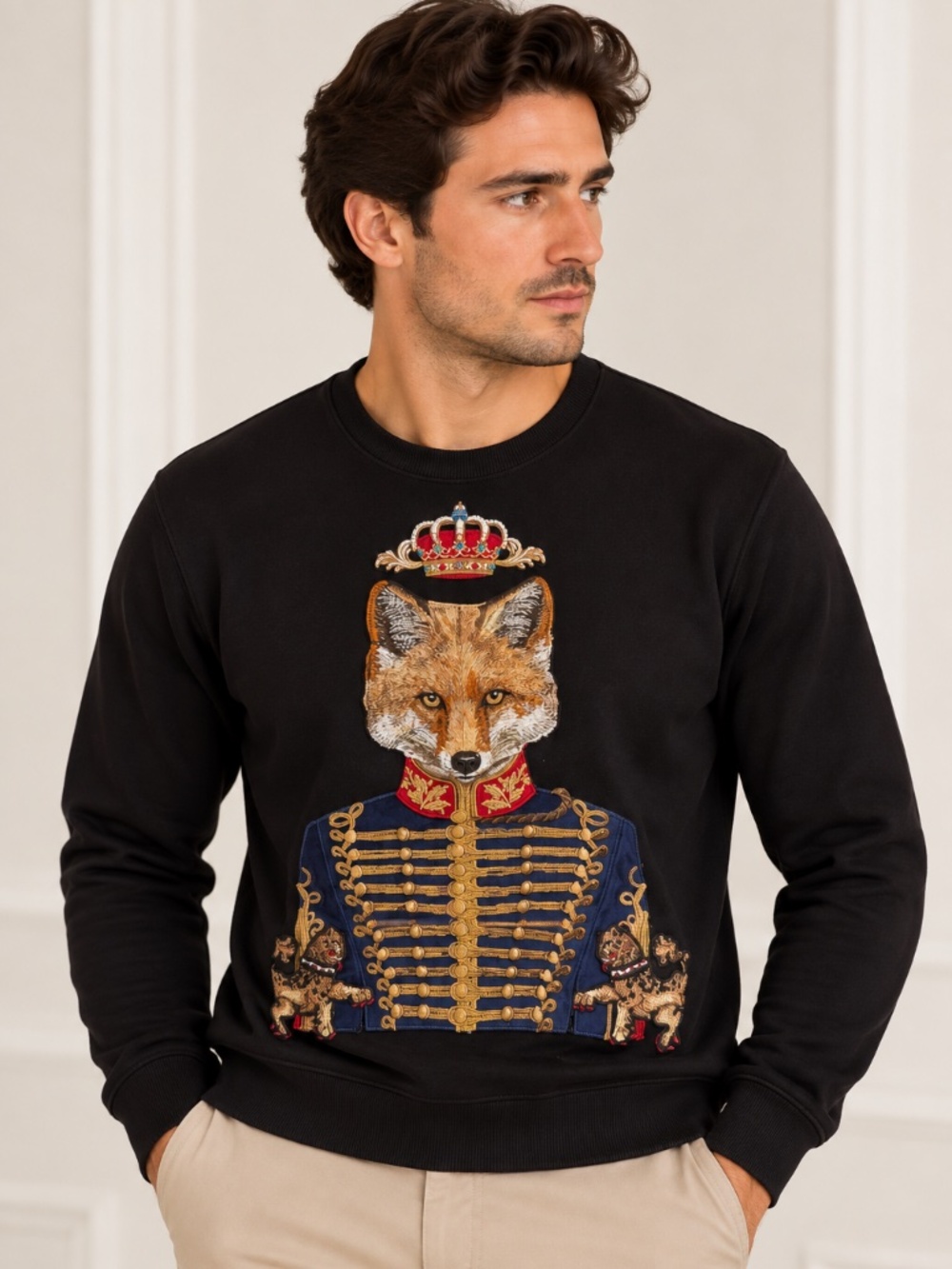 Dolce & Gabbana Men’s Black Royal Fox Embroidered Crewneck Sweatshirt IT 48